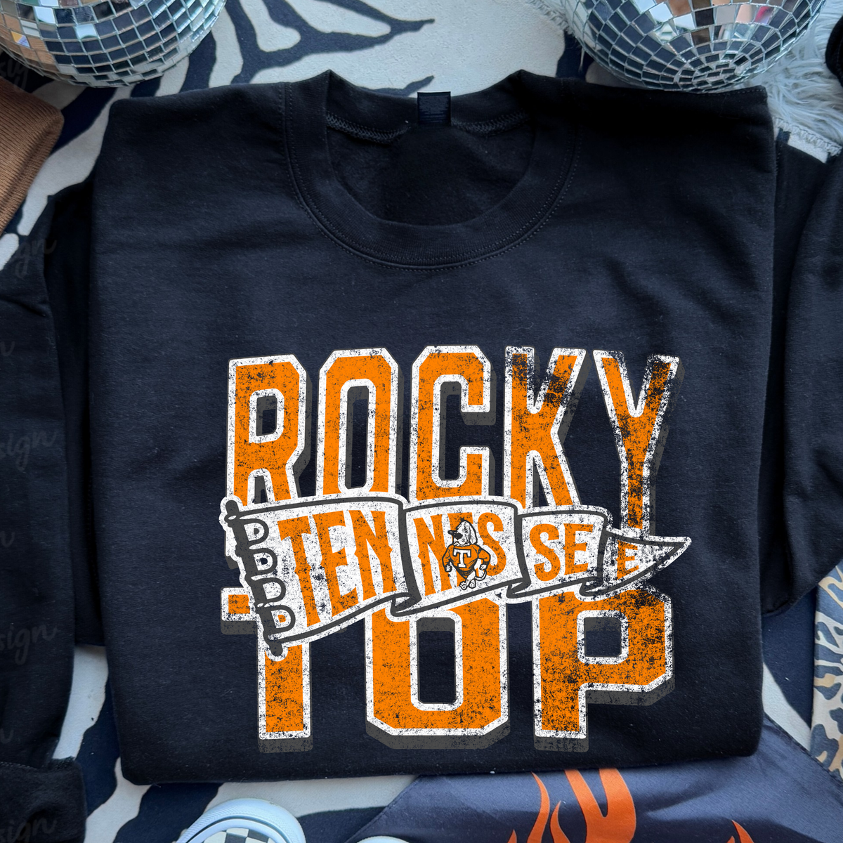 Vintage Distressed Tennessee Rocky Top Smokey Gildan T-Shirt & Sweatshirt Small to 3X Unisex